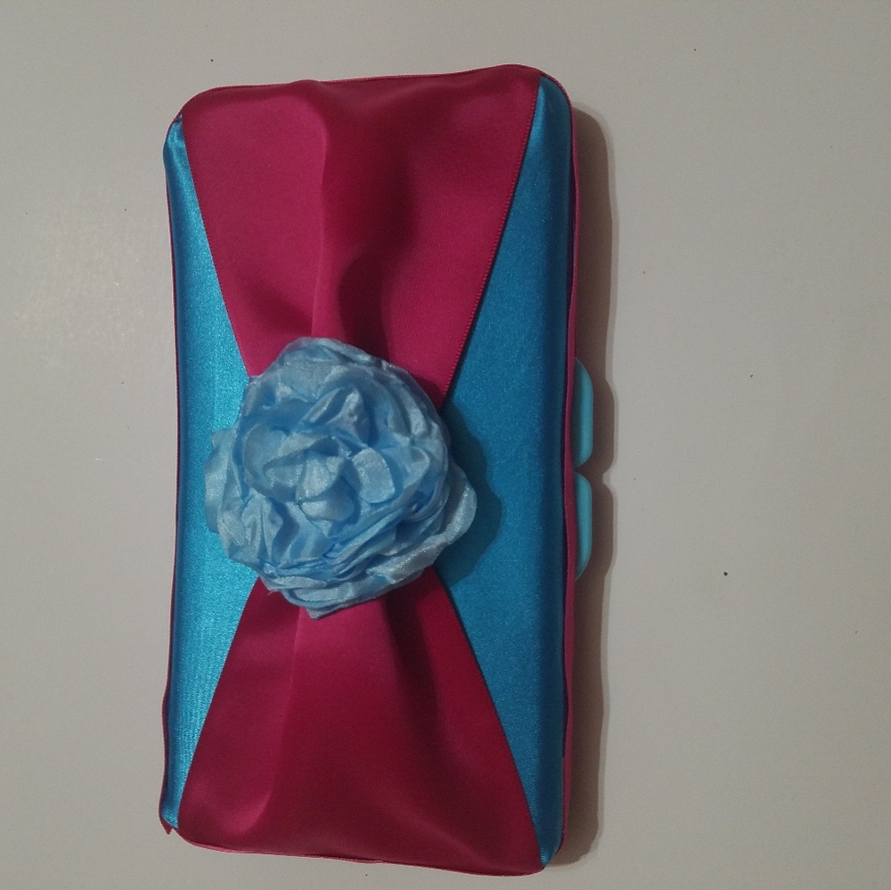 Custom made wipey case